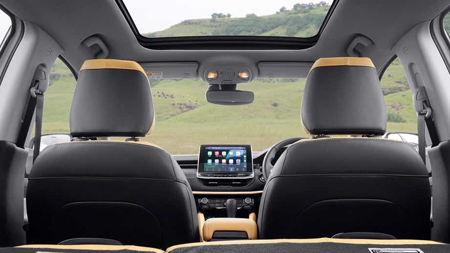 Interior dashboard view of a Jeep Meridian