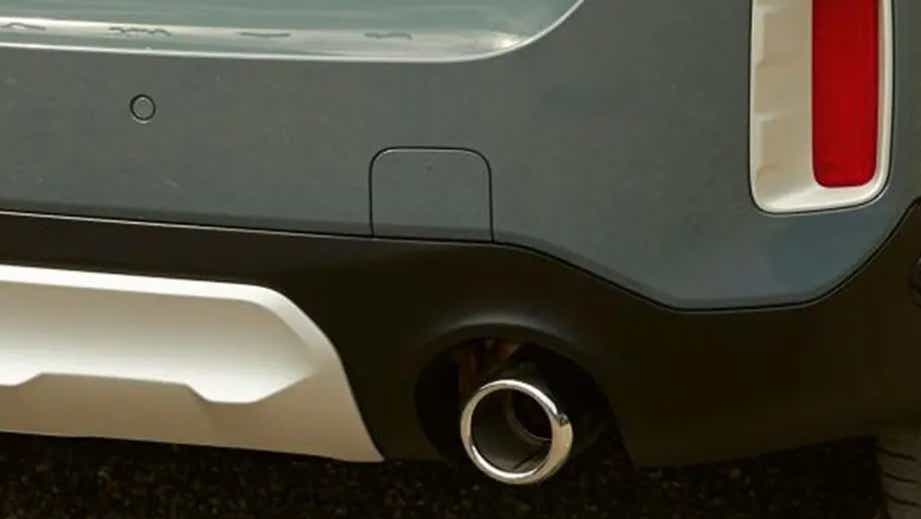 Rear bumper and exhaust close-up of a Mini Cooper Countryman