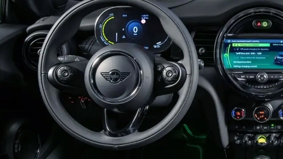 Cooper SE image