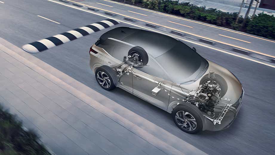 semi-transparent side view highlighting suspension of a Nissan X-Trail
