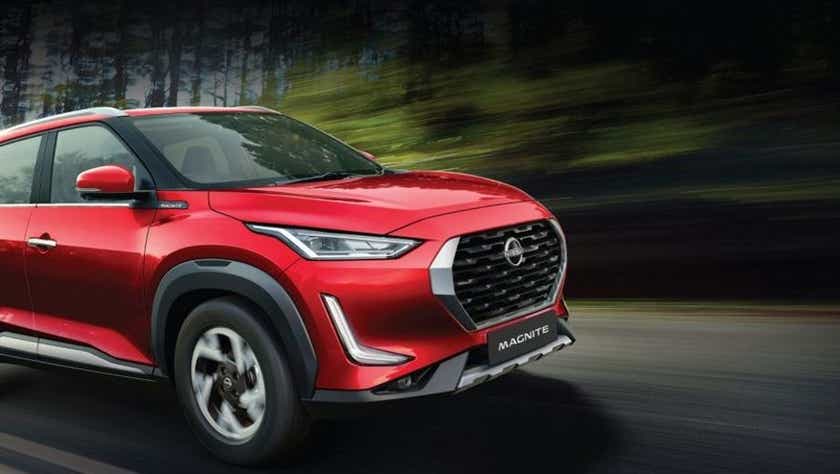 front three-quarter view of a Nissan Magnite 2020-2023