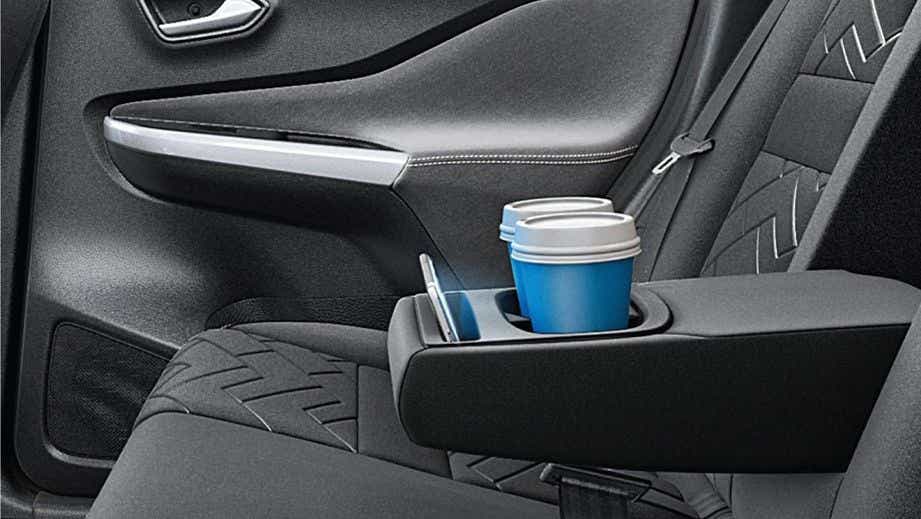 rear seat armrest with cup holders of a Nissan Magnite 2020-2023