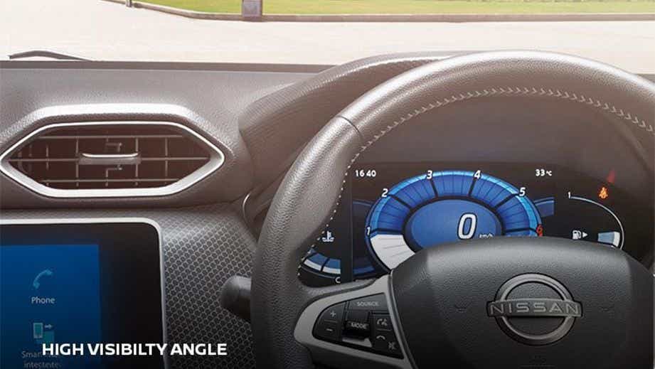 Instrument cluster and steering wheel of a Nissan Magnite 2020-2023