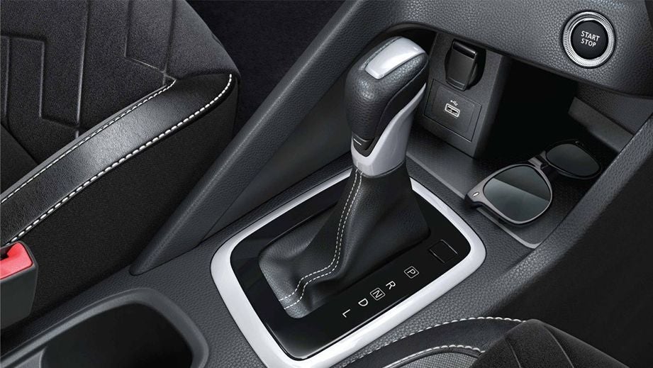 Gear shift and center console of a Nissan Magnite 2020-2023