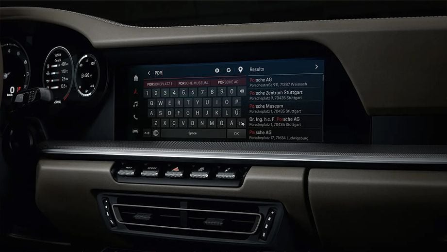 infotainment display and dashboard of a Porsche 911