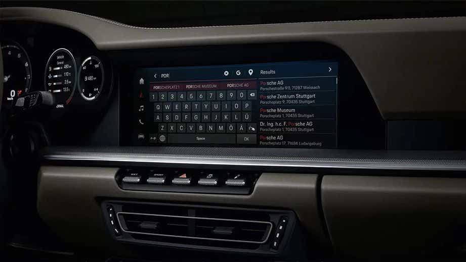 infotainment display and dashboard of a Porsche 911