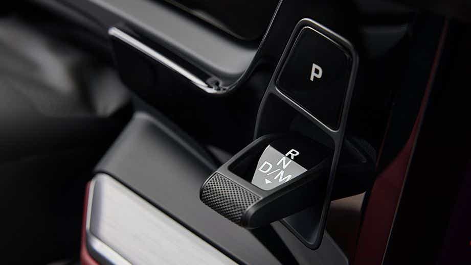 Gear selector close-up of a Porsche Cayenne