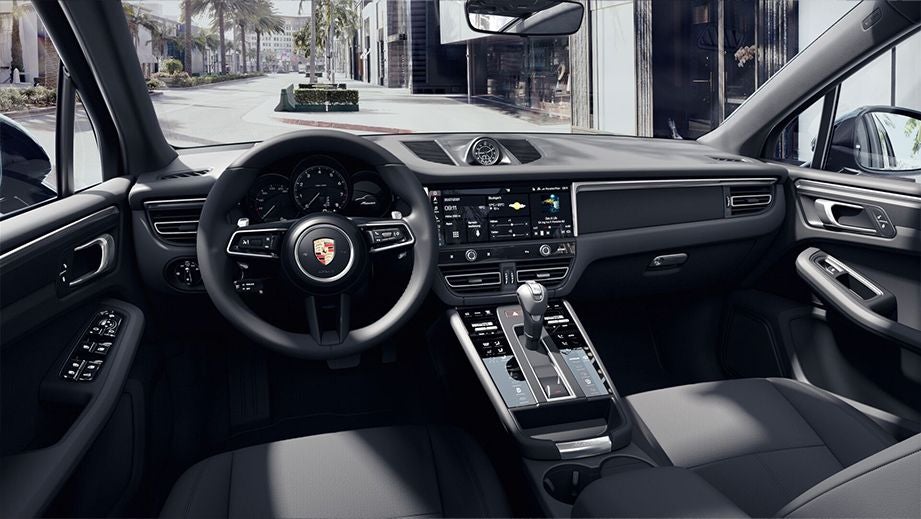 Porsche MacanInterior image