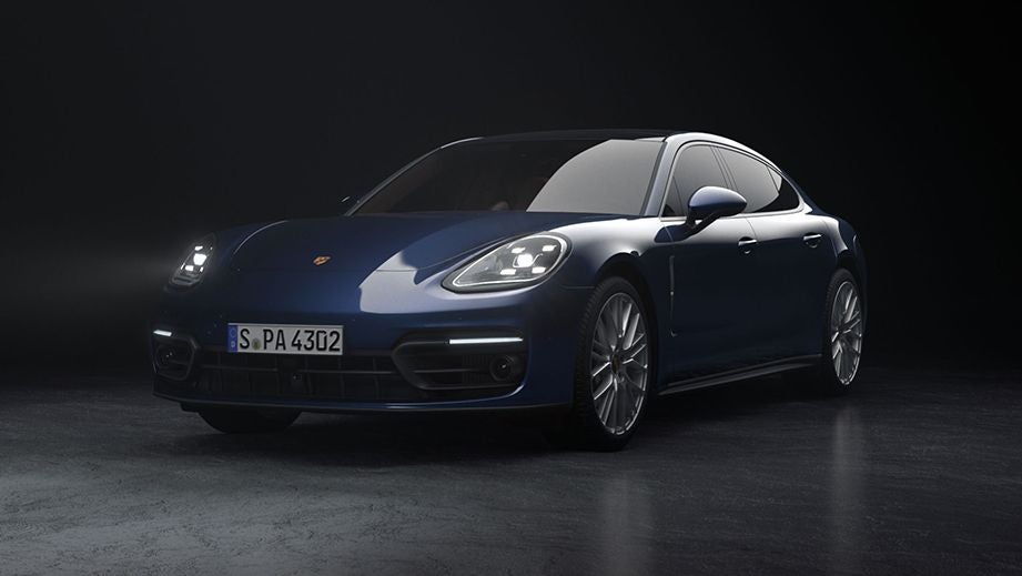 front three-quarter view of a Porsche Panamera 2021-2023