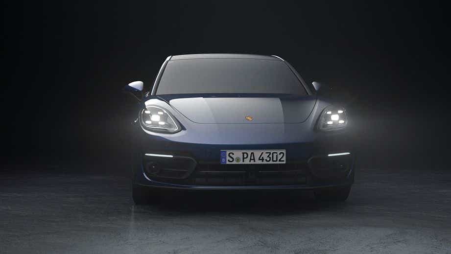 front view of a Porsche Panamera 2021-2023
