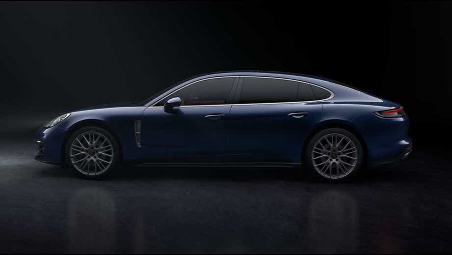 side view of a Porsche Panamera 2021-2023