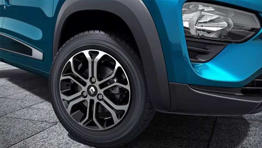 Front wheel and headlight area of a Renault KWID