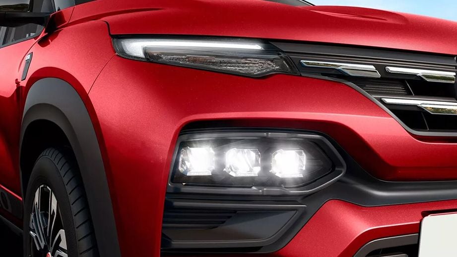 front headlight close-up of a Renault Kiger 2023-2024