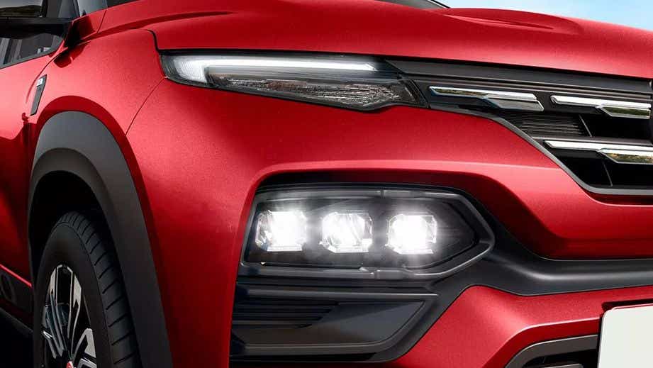 front headlight close-up of a Renault Kiger 2023-2024