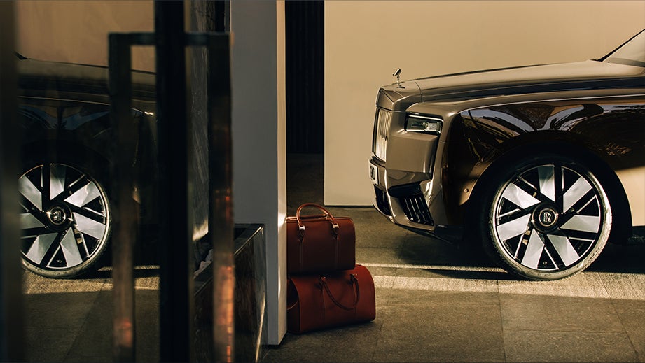 Front quarter view of a Rolls-Royce Cullinan Series II