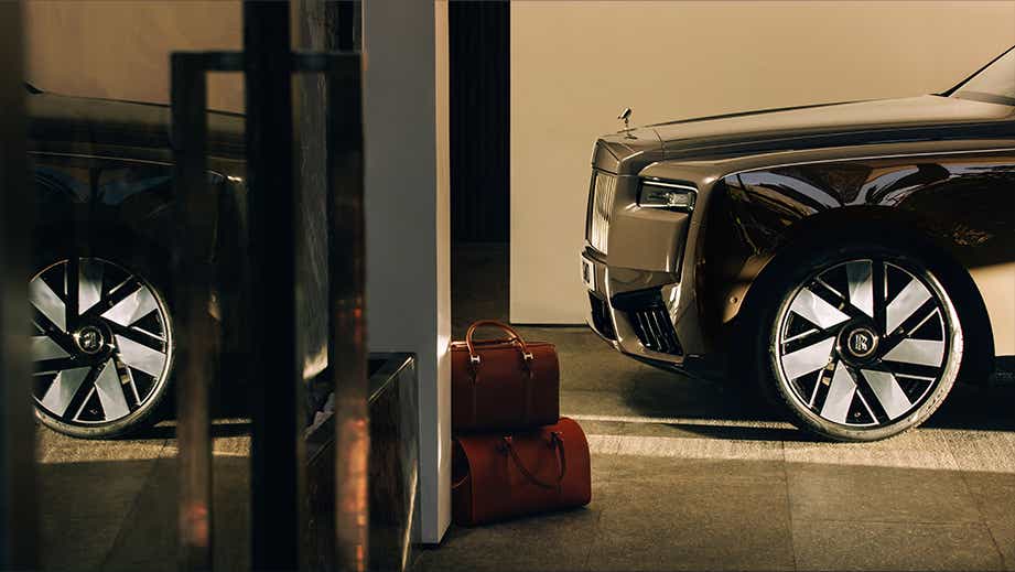 Front quarter view of a Rolls-Royce Cullinan Series II