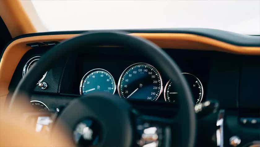 Instrument cluster and dashboard of a Rolls-Royce Cullinan