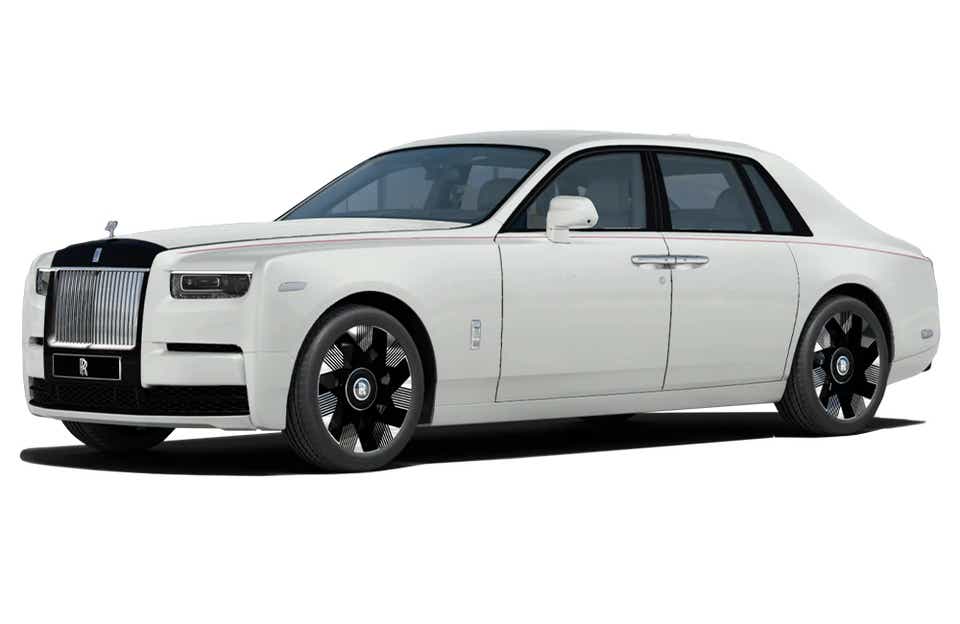 front three-quarter view of a English White Rolls-Royce Phantom