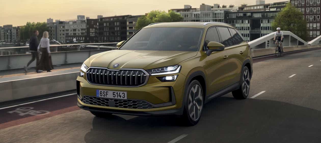 front three-quarter view of a Skoda Kodiaq