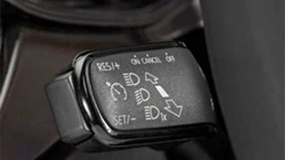 Steering column stalk close-up of a Skoda Kushaq