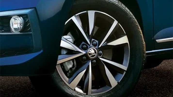 Front wheel close-up of a Skoda Slavia