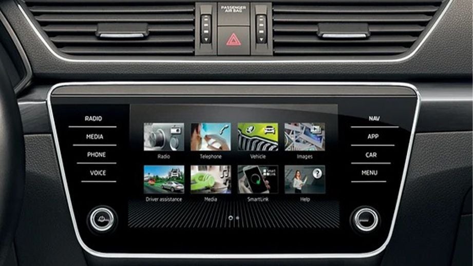 Skoda Superb Interior image 9