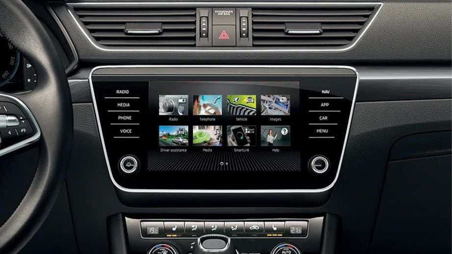 infotainment system of a Skoda Superb