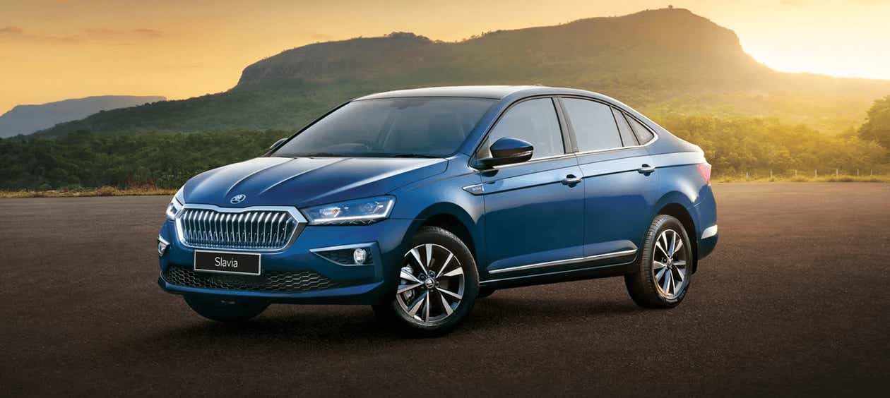 front three-quarter view of a Crystal Blue Skoda Slavia