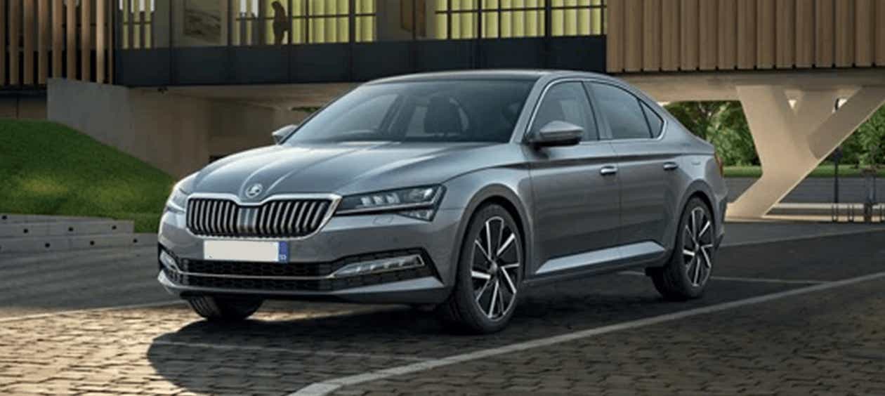 Front three-quarter view of a Steel Grey Skoda Superb