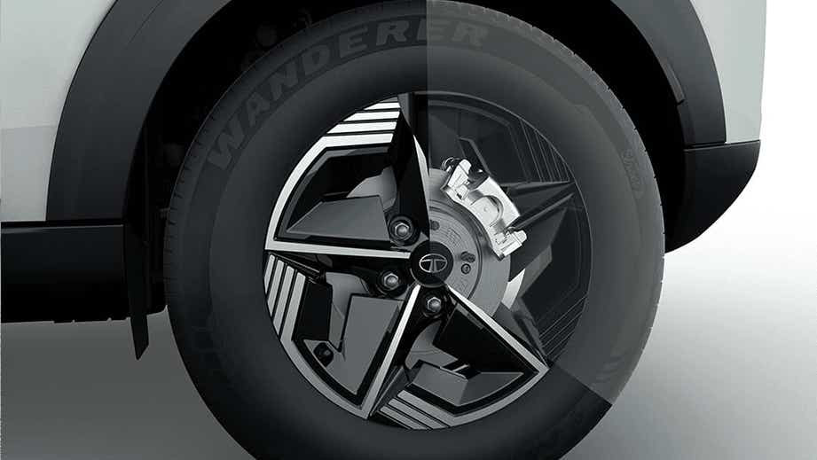 Close-up of a wheel of a Tata Nexon EV