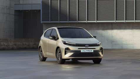 front view of a Tata Altroz