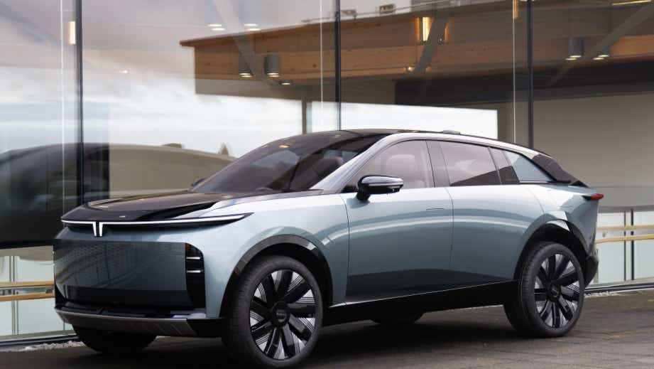 front three-quarter view of a Tata Avinya