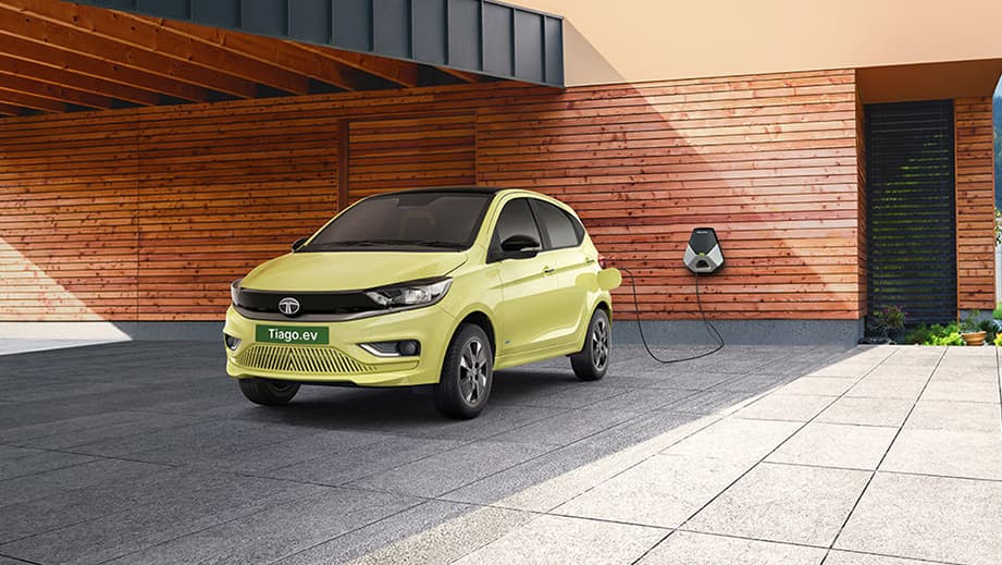 view of a Chill Lime With Dual Tone Tata Tiago EV