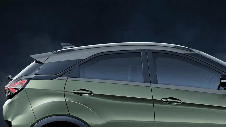 side view of a Tata Nexon 2017-2023