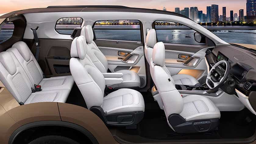 interior side profile showing all three seat rows of a Tata Safari