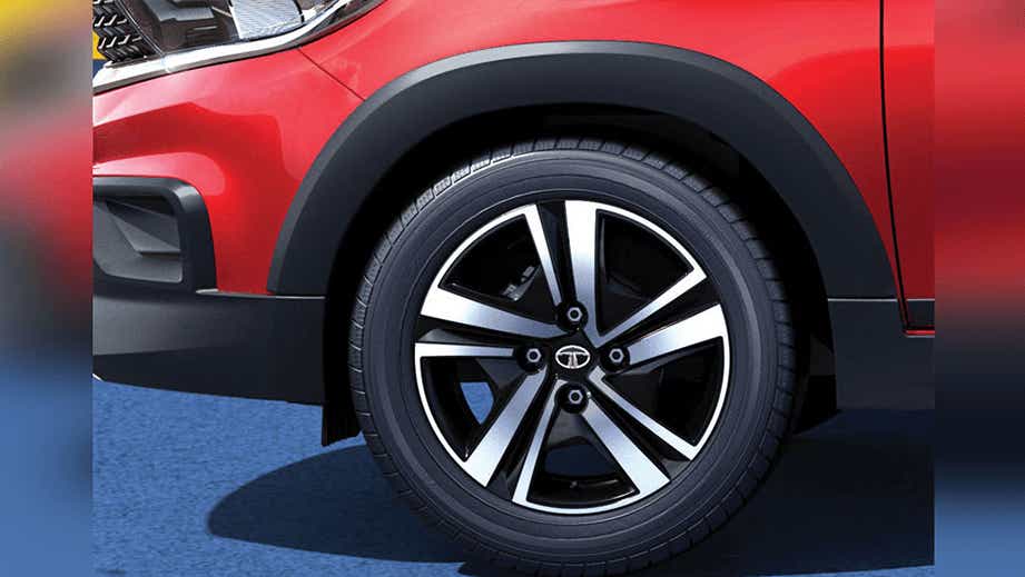 Front wheel and fender of a Tata Tiago NRG