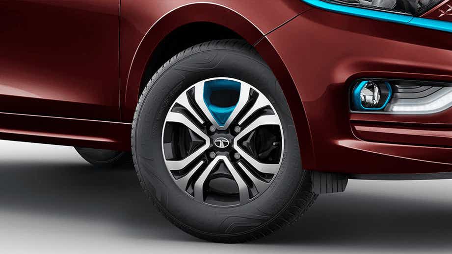 Front wheel and fender of a Tata Tigor EV