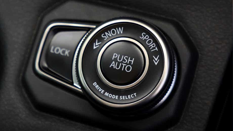 drive mode selector knob of a Toyota Urban Cruiser Hyryder