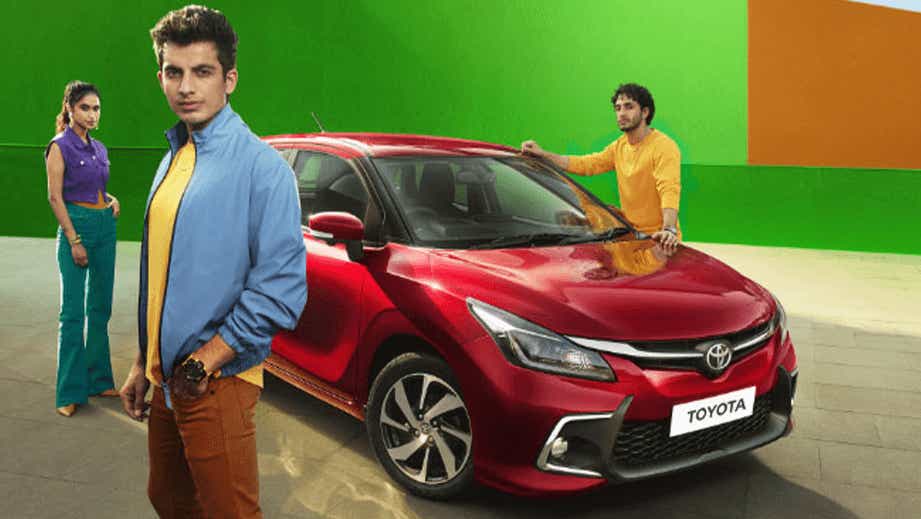 front three-quarter view of a Toyota Glanza