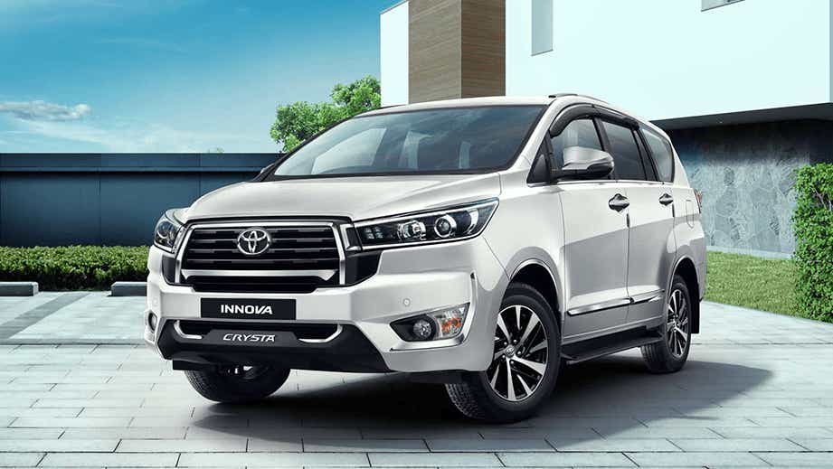 front three-quarter view of a Toyota Innova Crysta