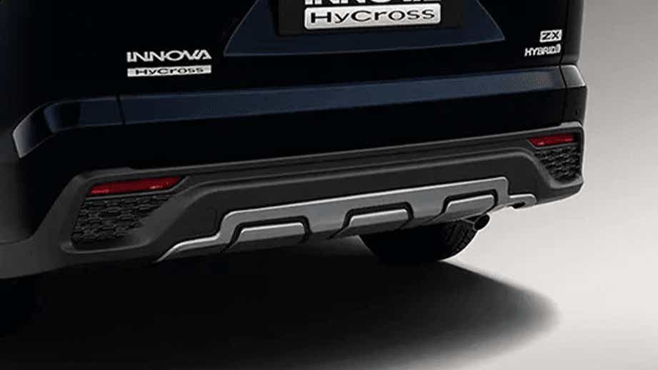 rear bumper close-up of a Toyota Innova Hycross