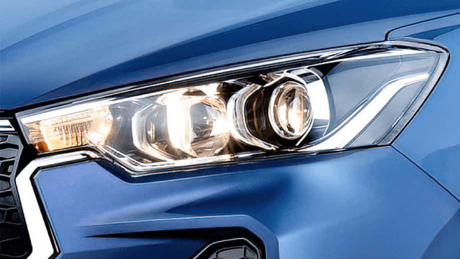 Headlight close-up of a Toyota Rumion