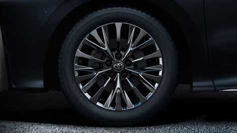 Wheel close-up of a Toyota Vellfire