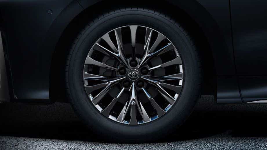 Wheel close-up of a Toyota Vellfire