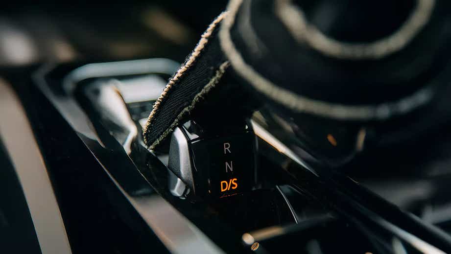 Close-up of the gear selector in a Volkswagen Golf GTi