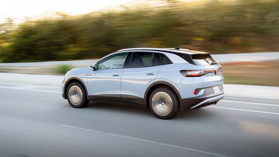 side view of a Lapiz Blue Volkswagen ID 4