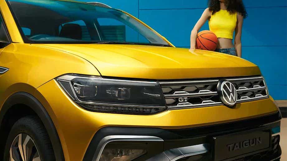 Front three-quarter view of a Volkswagen Taigun GT