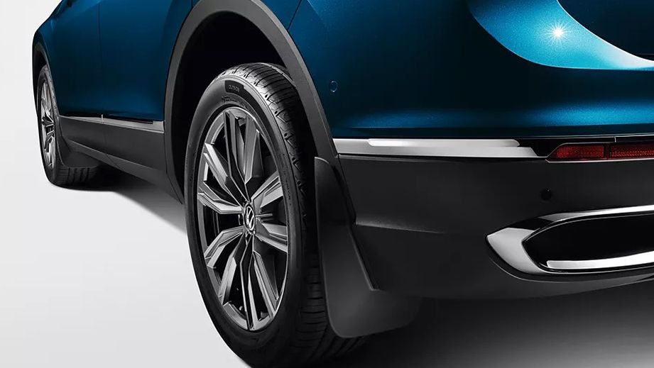 rear wheel and lower rear view of a Volkswagen Tiguan 2021-2024