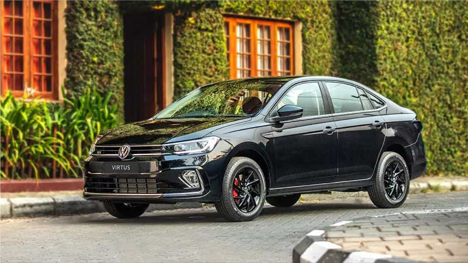 front three-quarter view of a Volkswagen Virtus