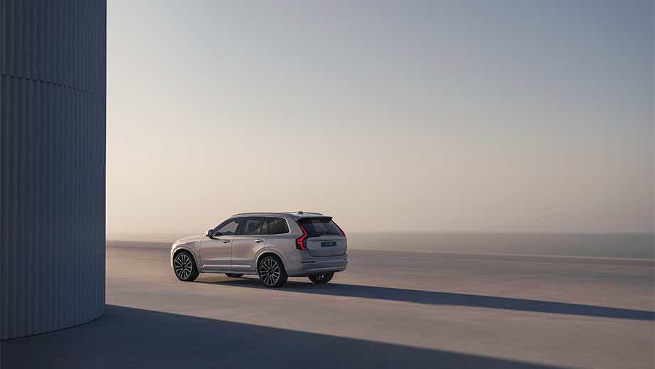 rear three-quarter of a Volvo XC90
